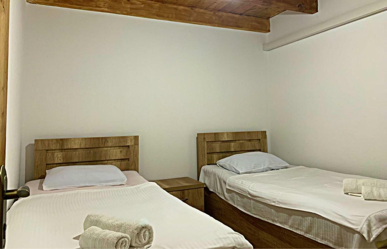 Old City Hotel 쿠타이시 외부 사진